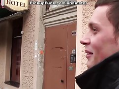 人睡在谈性交的免费的女同性恋色情网站的视频片段